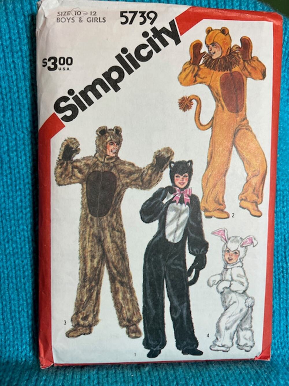 Simplicity sewing pattern  5739 kids cat bunny lion  bear costume